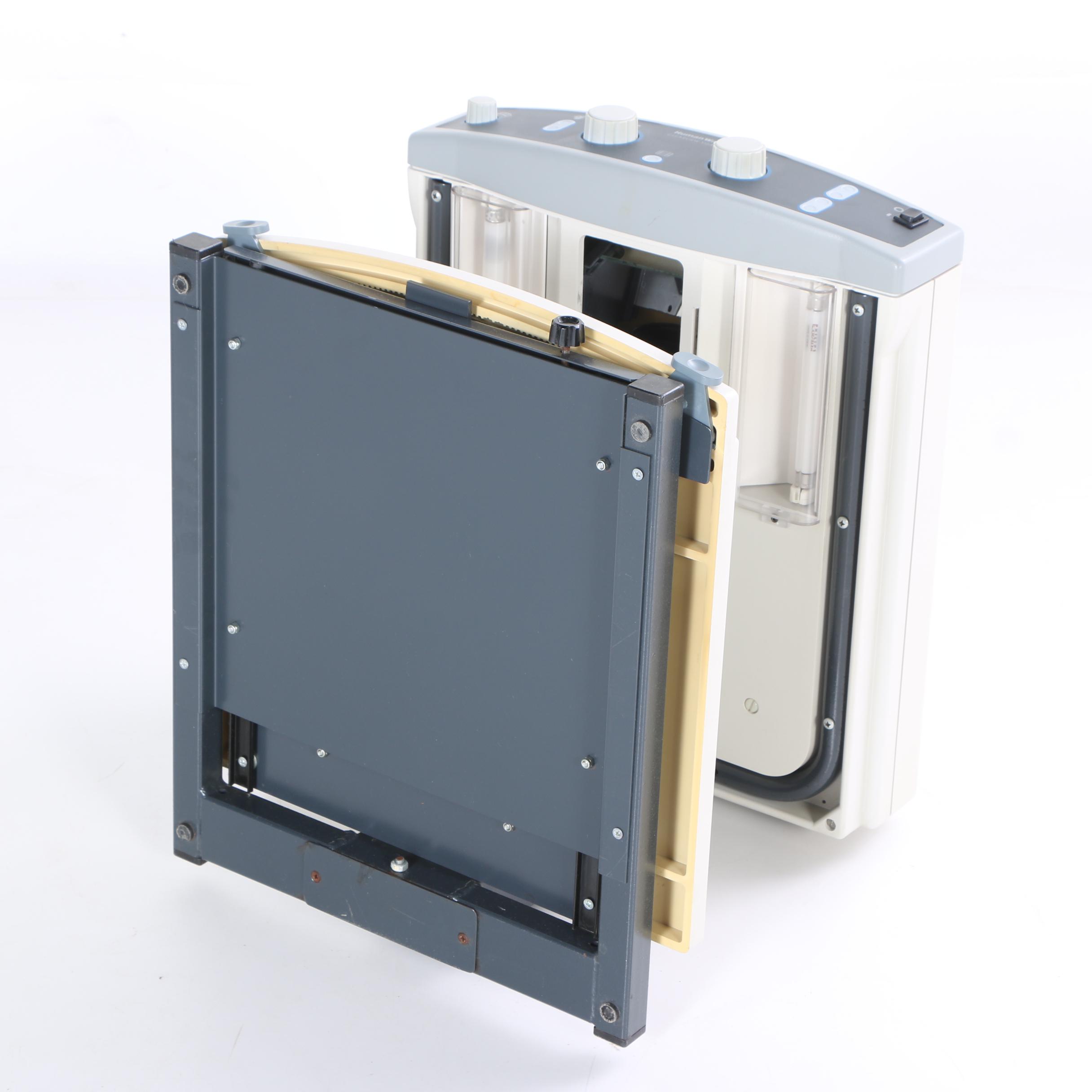 HumanWare Electronic Magnifier with Compaq "FP 7317" Monitor