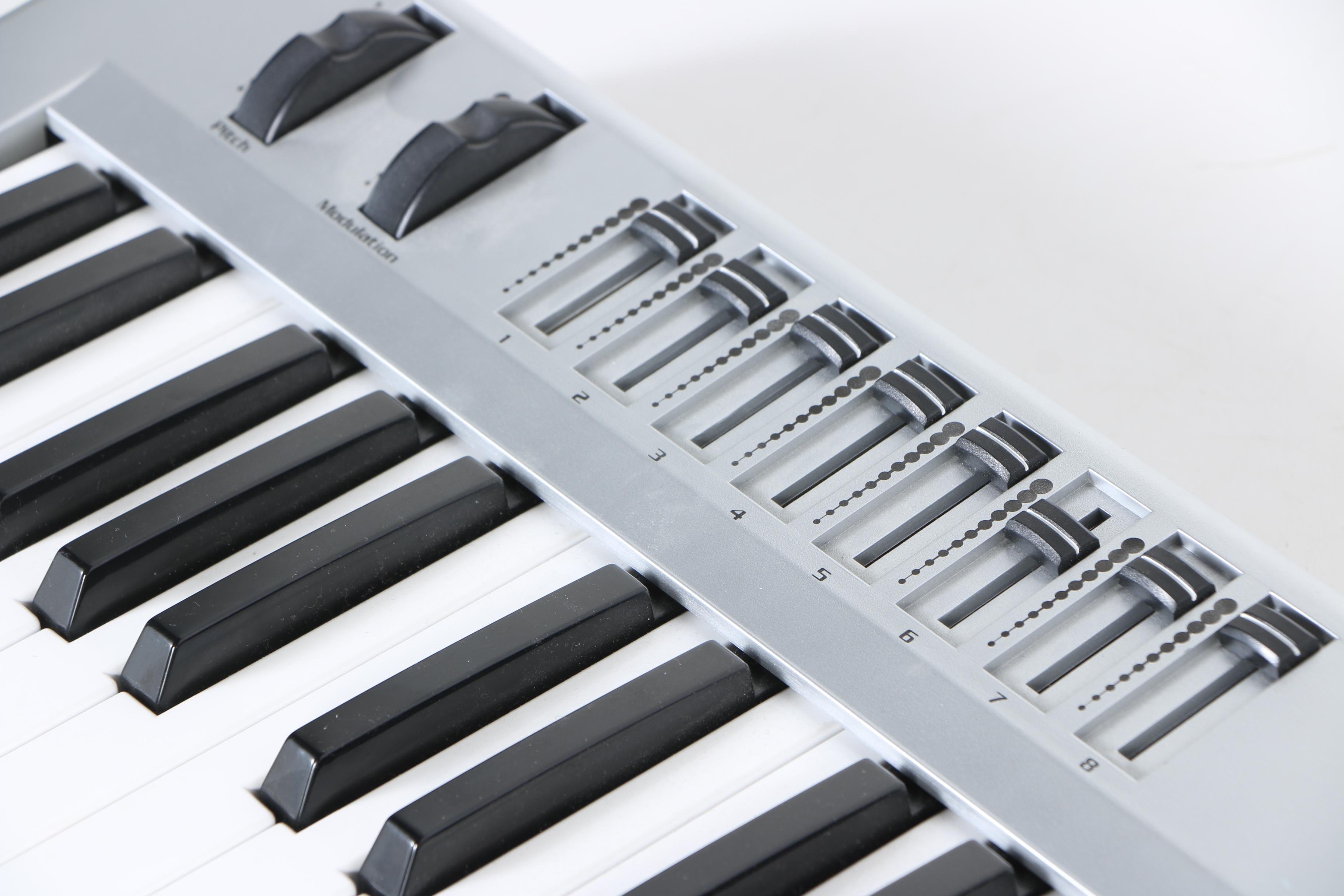 M-Audio Radium USB Midi Controller Keyboard