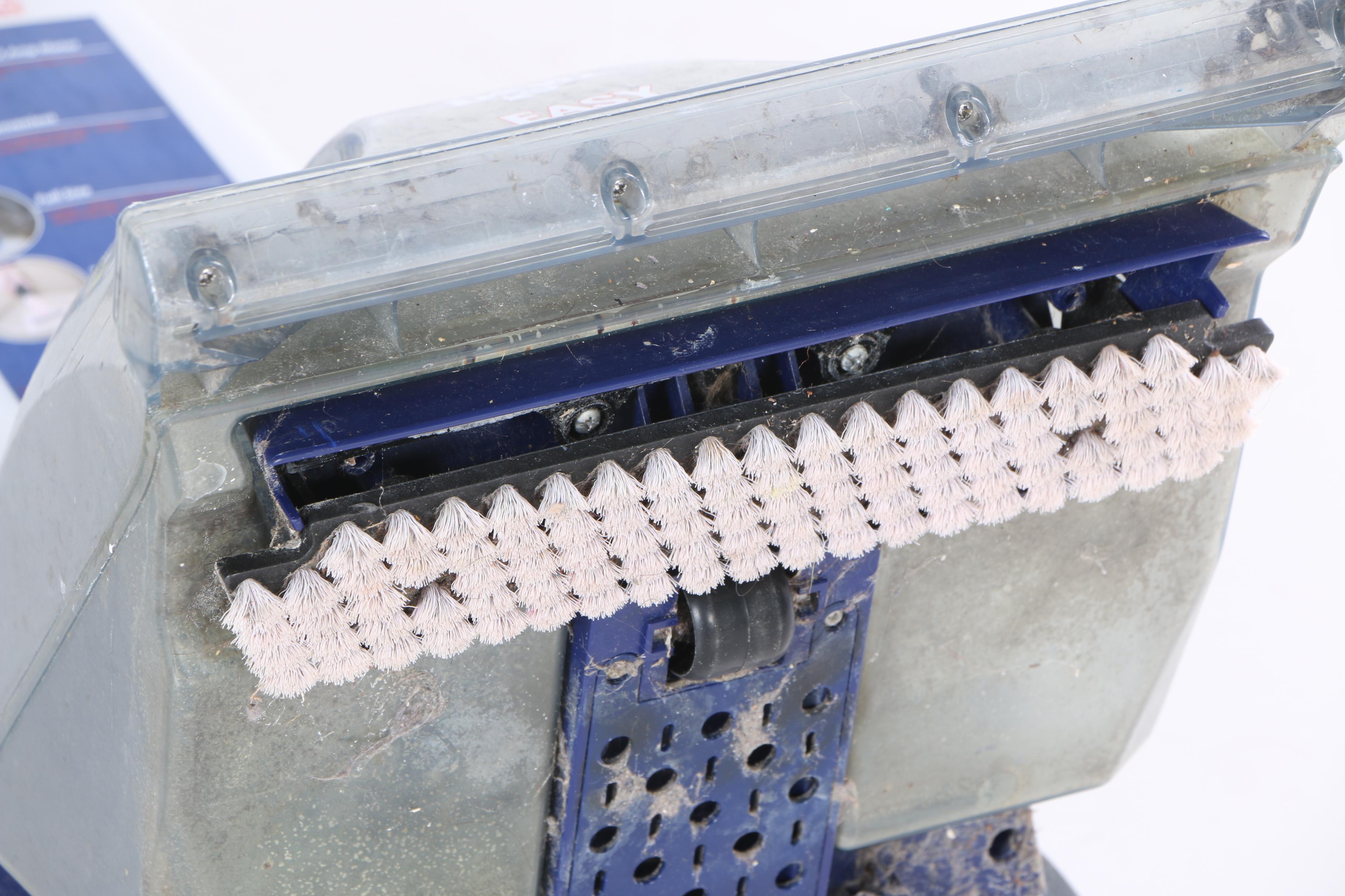 Dirt Devil Easy Steamer Deluxe Carpet Shampooer