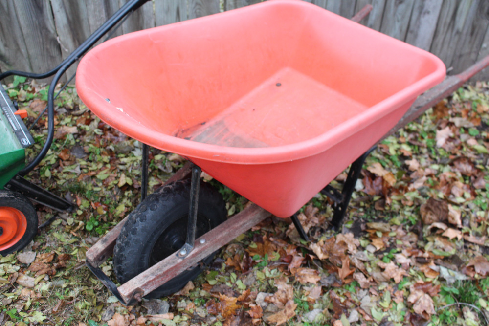 Scotts Spreader and Wheelbarrow