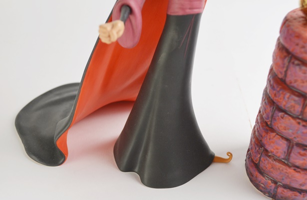 Walt Disney Limited Edition Villain Jafar "Oh Mighty Evil One" Figurine