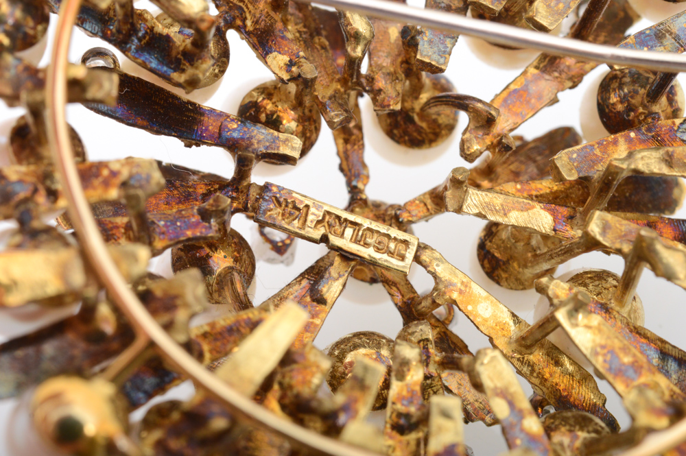 Jack Gutschneider 14K Yellow Gold Pearl and 2.50 CTW Diamond Brooch