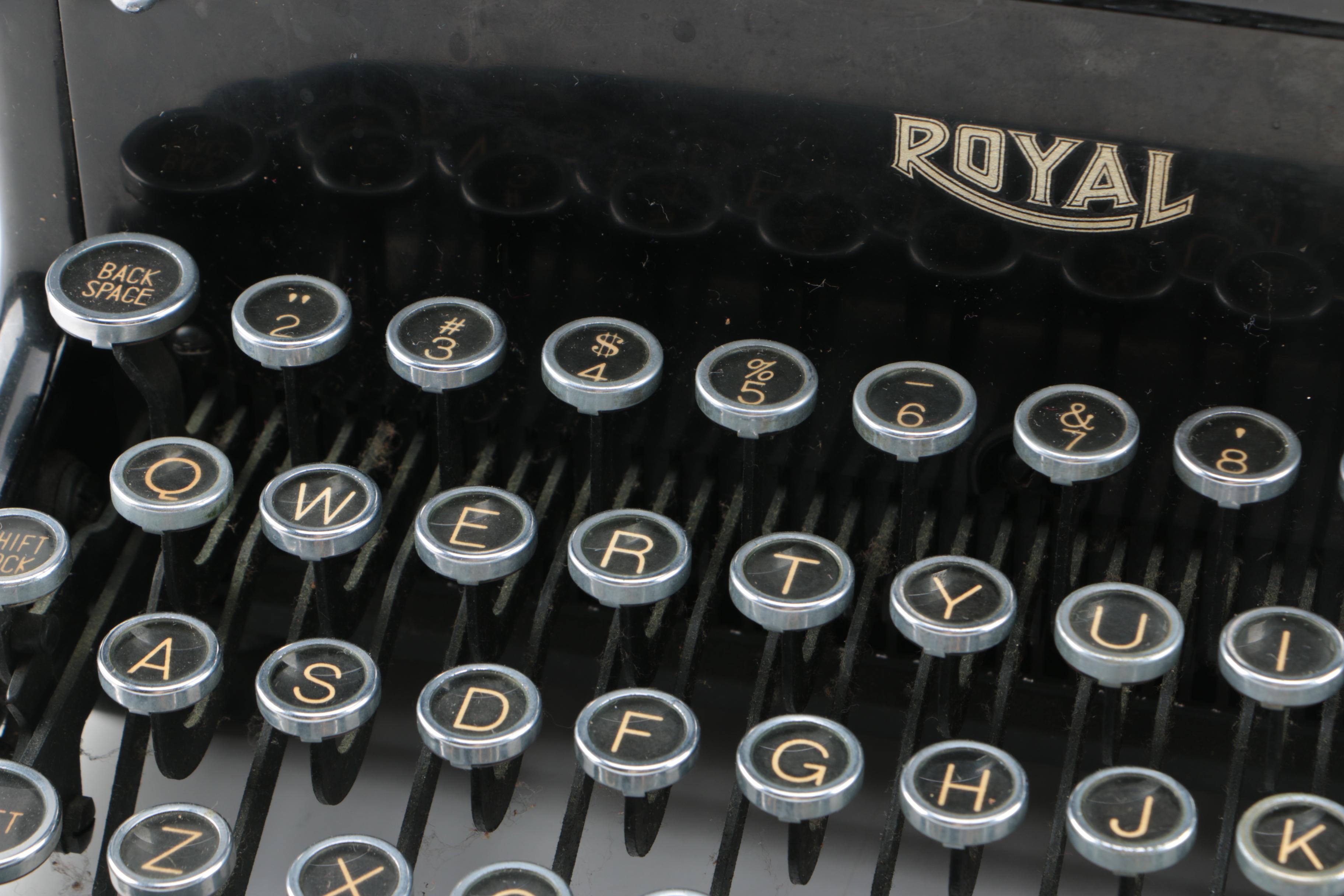 1930s Era Royal Typewriter