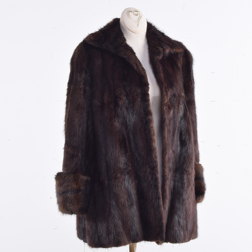Wolf & Dessauer Dyed Muskrat Fur Coat