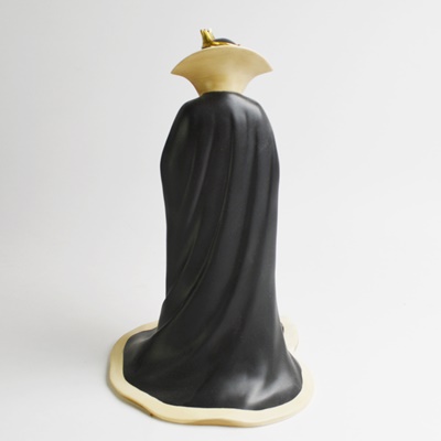 Walt Disney Queen "Bring Back Her Heart" Figurine