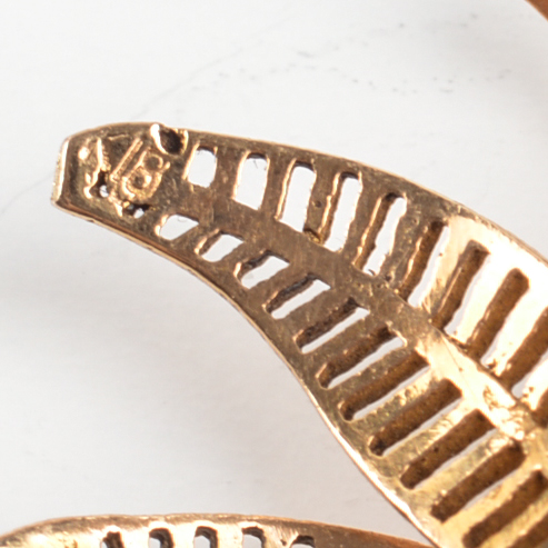 18K Yellow Gold and Pearl Floral Brooch