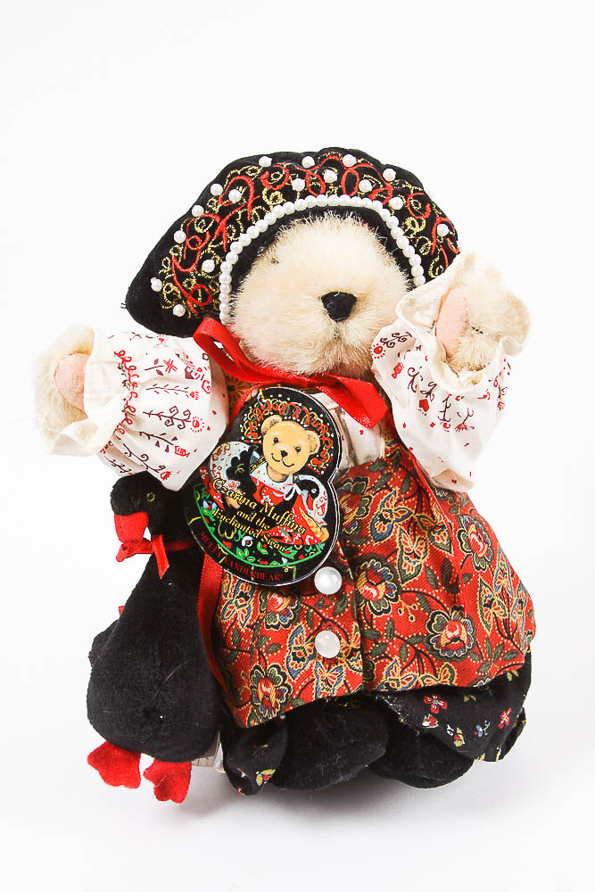 Vintage Muffy Vanderbear Fairy Tale Bears and Accessories