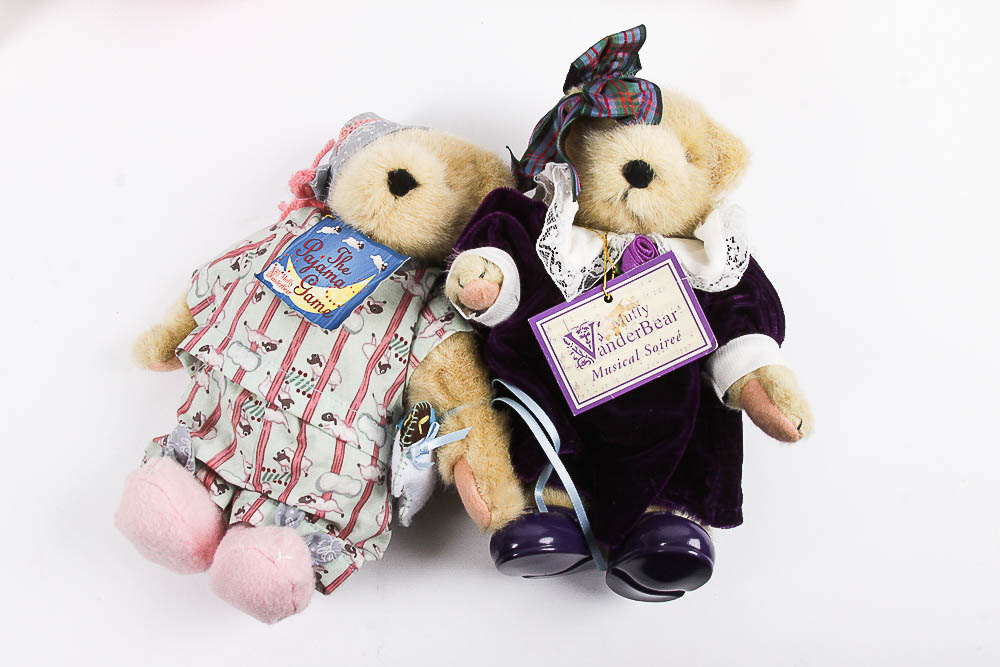 Vintage Muffy Vanderbears and Accessories