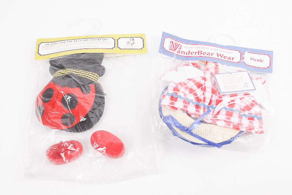 Vintage Muffy Vanderbears and Accessories