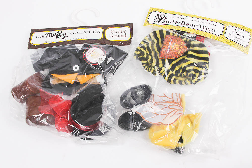 Vintage Muffy Vanderbears and Accessories