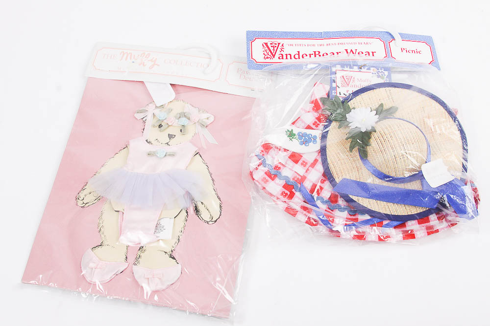 Vintage Muffy Vanderbears and Accessories