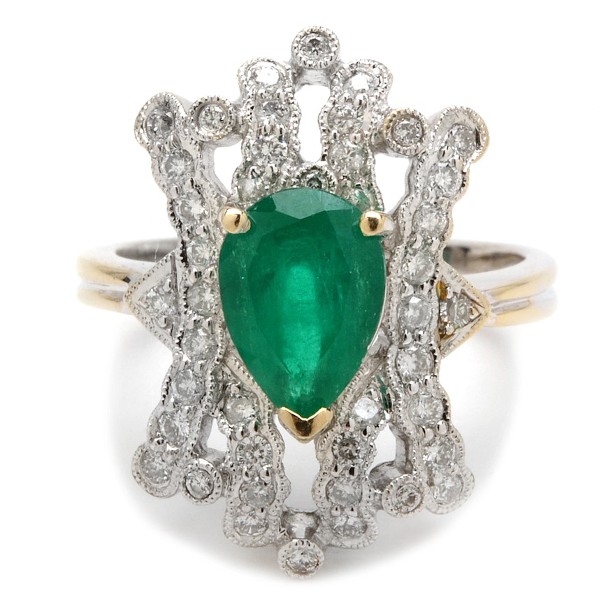 18K White Gold Emerald and Diamond Fashion Ring