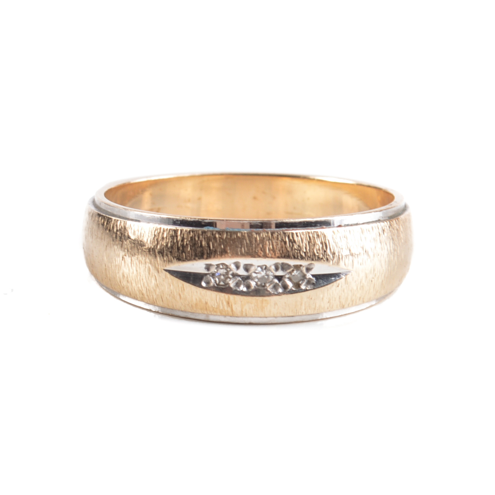 14K Yellow Gold Diamond Band