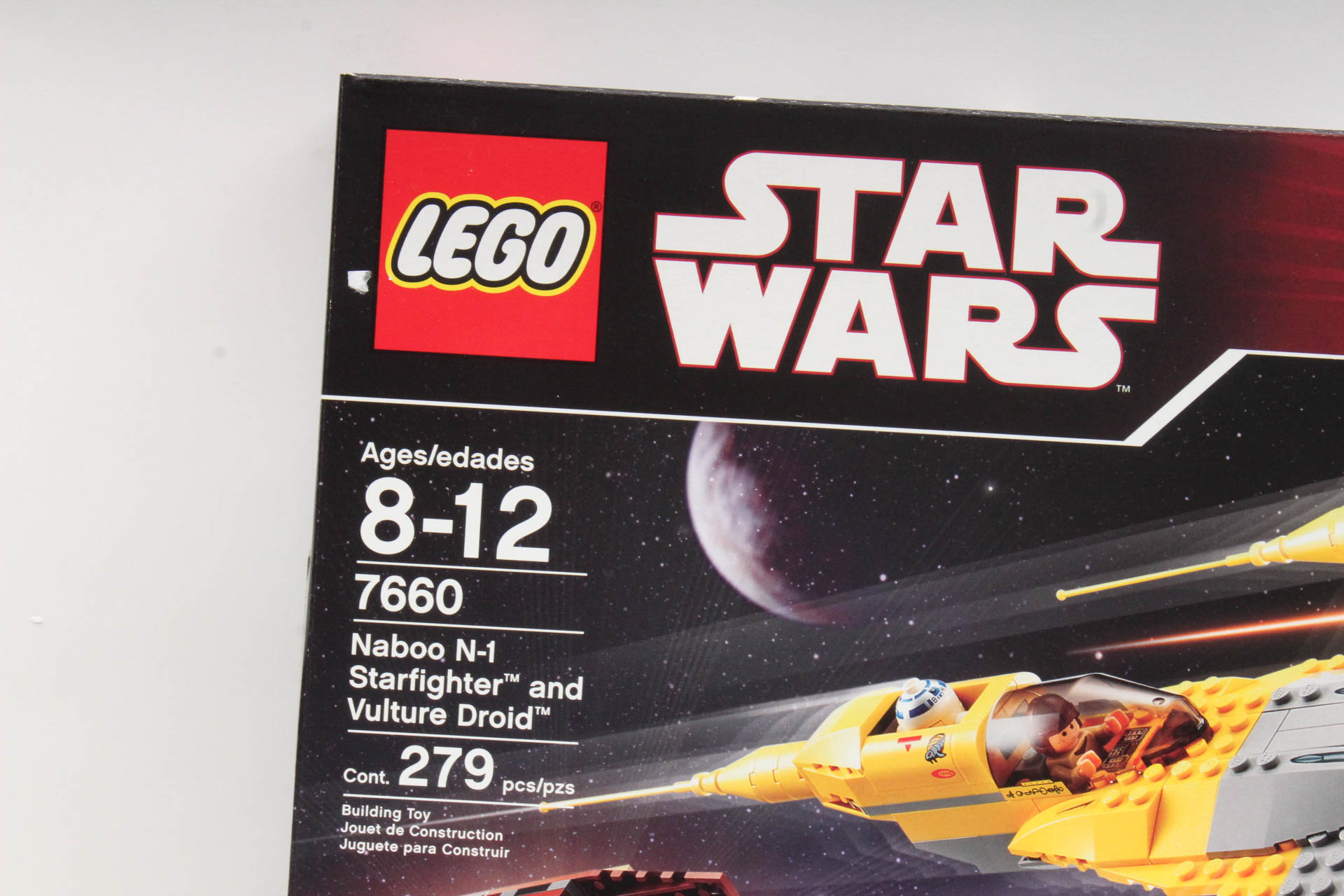 Lego "Star Wars" 7660 and 7663 "Naboo Star Fighter" and "Sith Infiltrator"