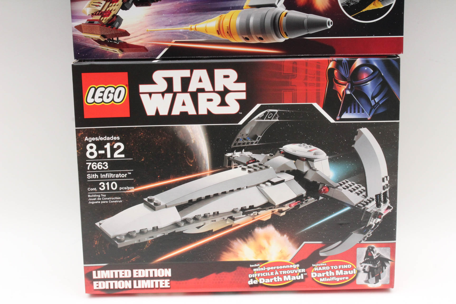 Lego "Star Wars" 7660 and 7663 "Naboo Star Fighter" and "Sith Infiltrator"