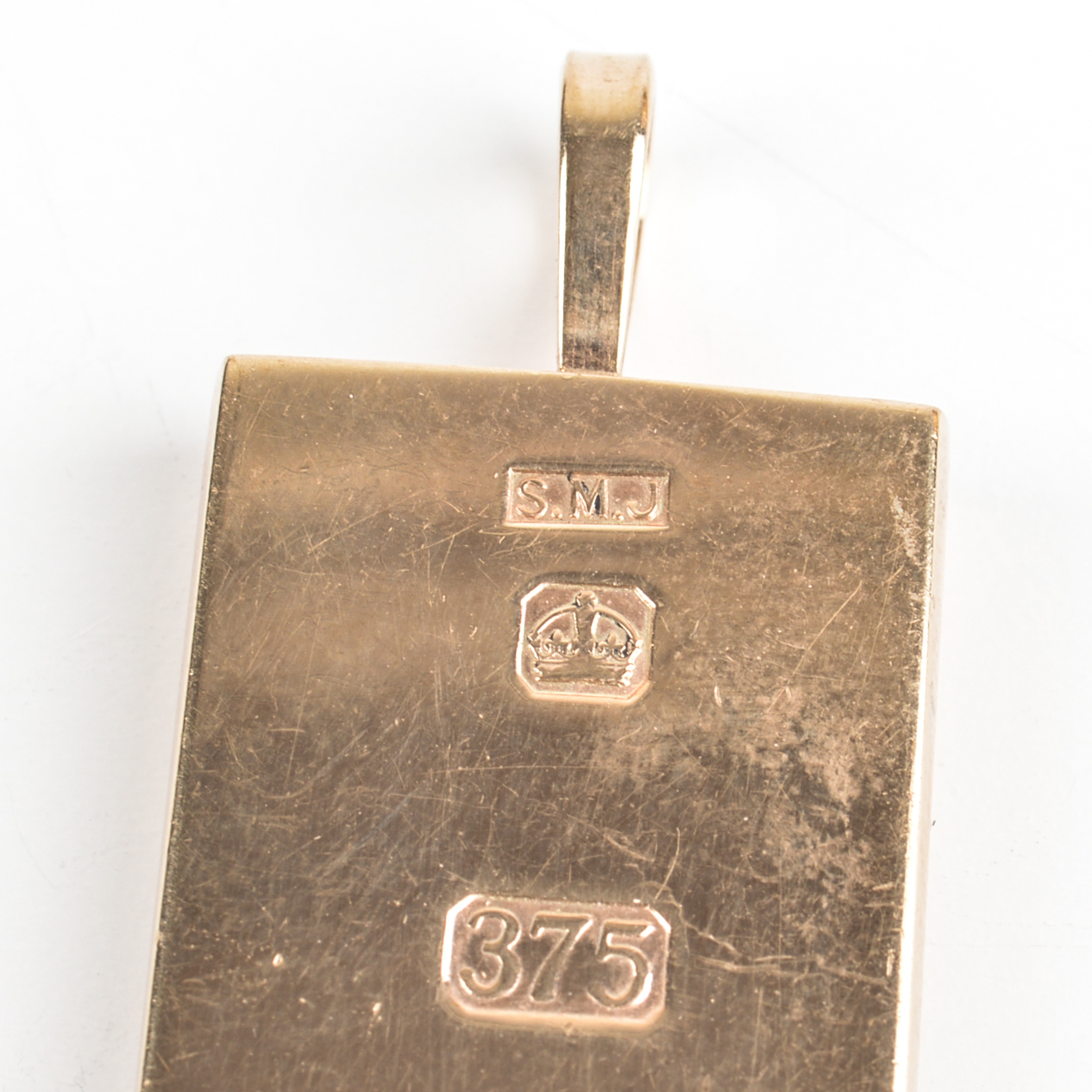 Vintage 1981 Edinburg British 9K Yellow Gold Pendant