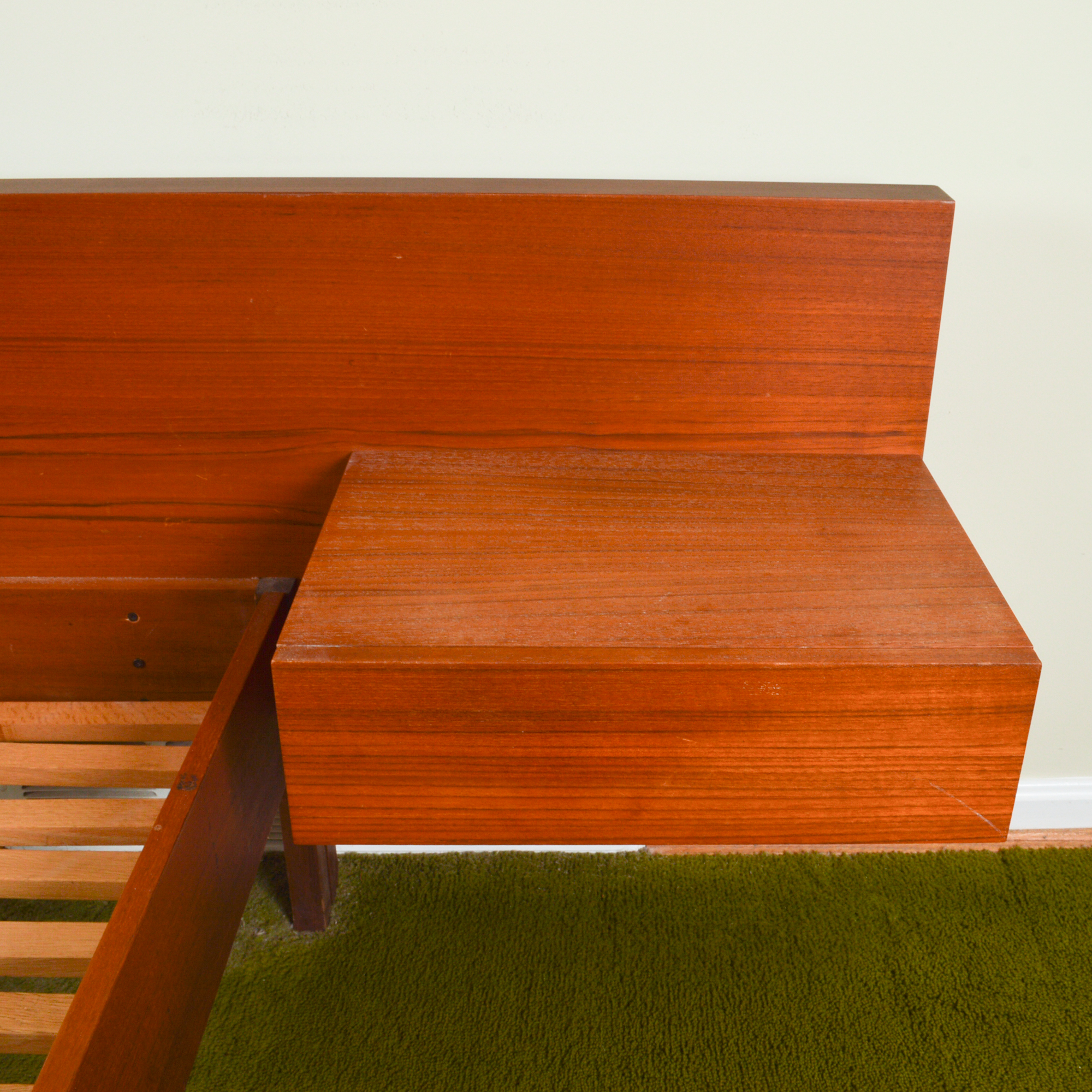 Danish Modern Queen Size Bed Frame With Floating Nightstands