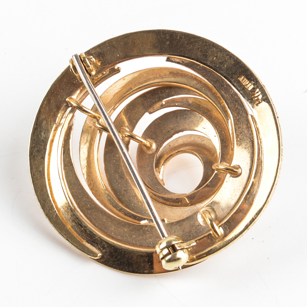 Vintage 14K Yellow Gold Brooch Pendant