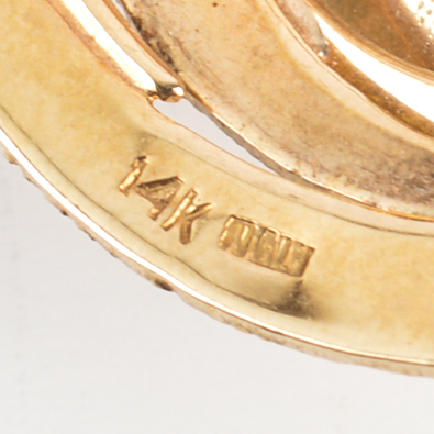 Vintage 14K Yellow Gold Brooch Pendant