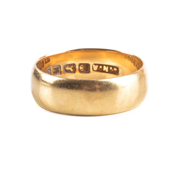 1953 British 18K Yellow Gold Band