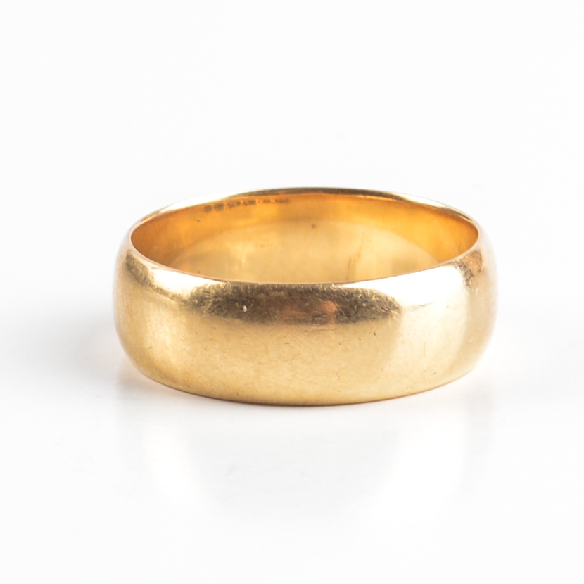 1953 British 18K Yellow Gold Band