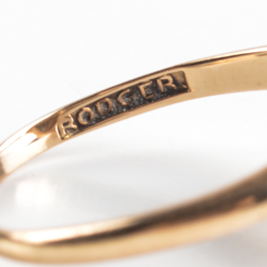 Vintage 14K Yellow Gold Black Onyx and Seed Pearl Ring