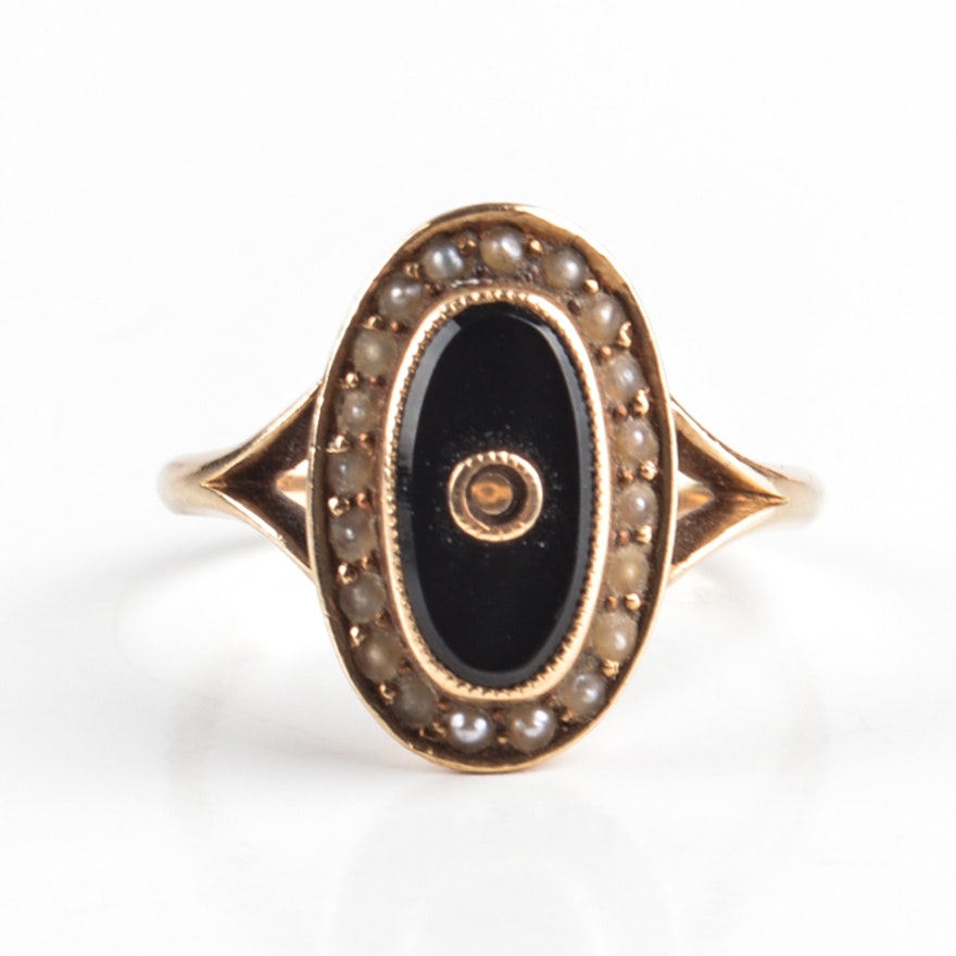 Vintage 14K Yellow Gold Black Onyx and Seed Pearl Ring