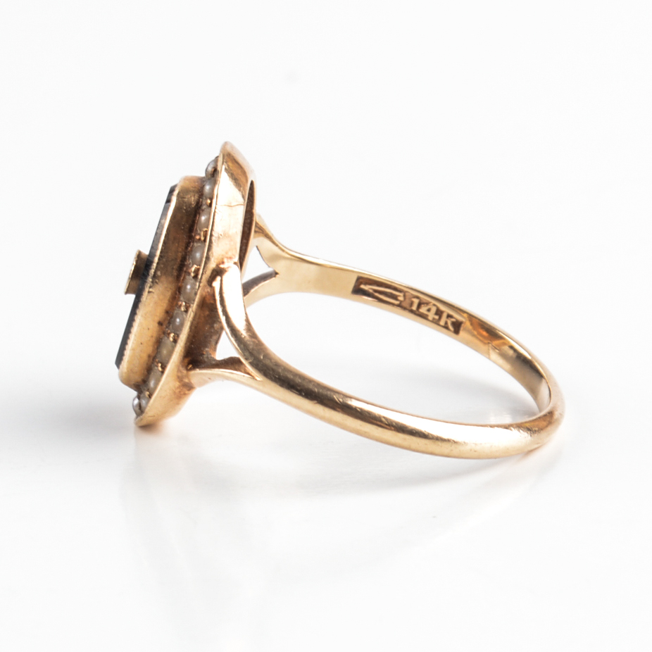 Vintage 14K Yellow Gold Black Onyx and Seed Pearl Ring