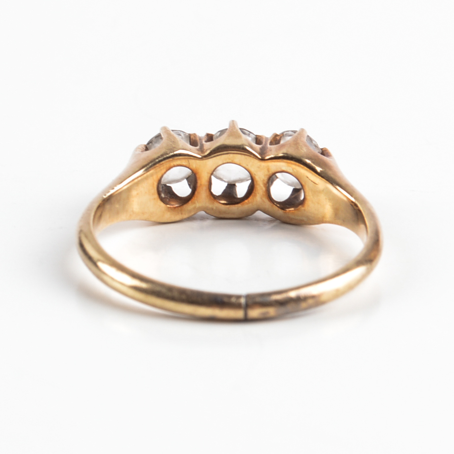 Victorian 14K Yellow Gold White Sapphire Ring