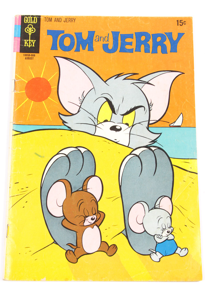 Collection of Vintage Cartoon Comic Books Including "Tom and Jerry"