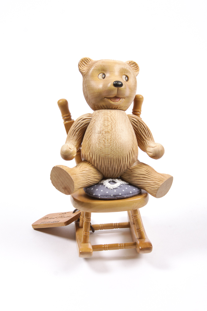 Robert Raikes Bear Figurines