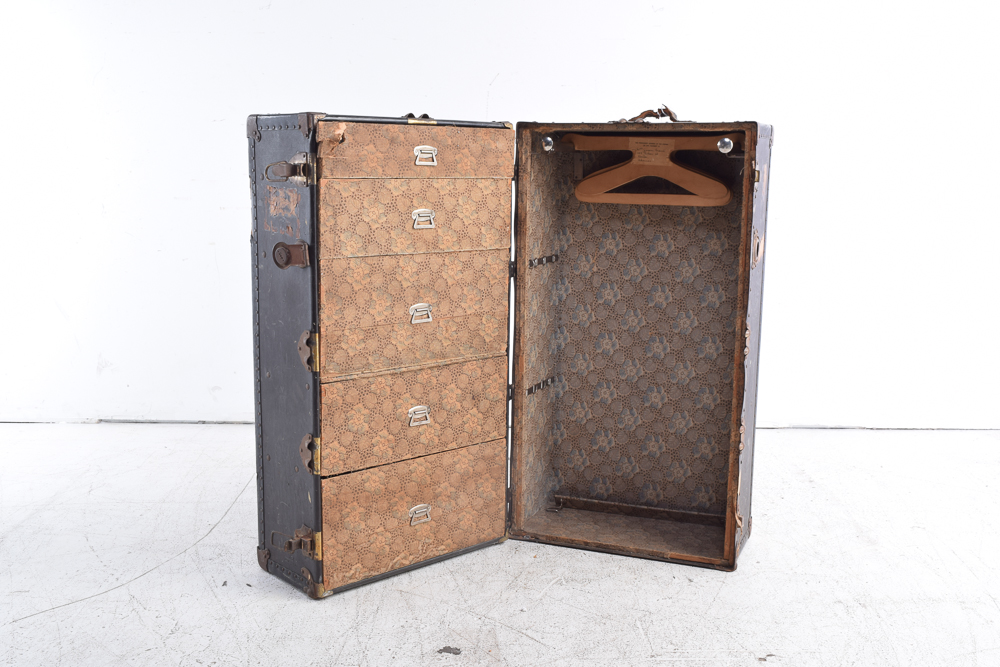 Vintage Wardrobe Steamer Trunk with Hangers