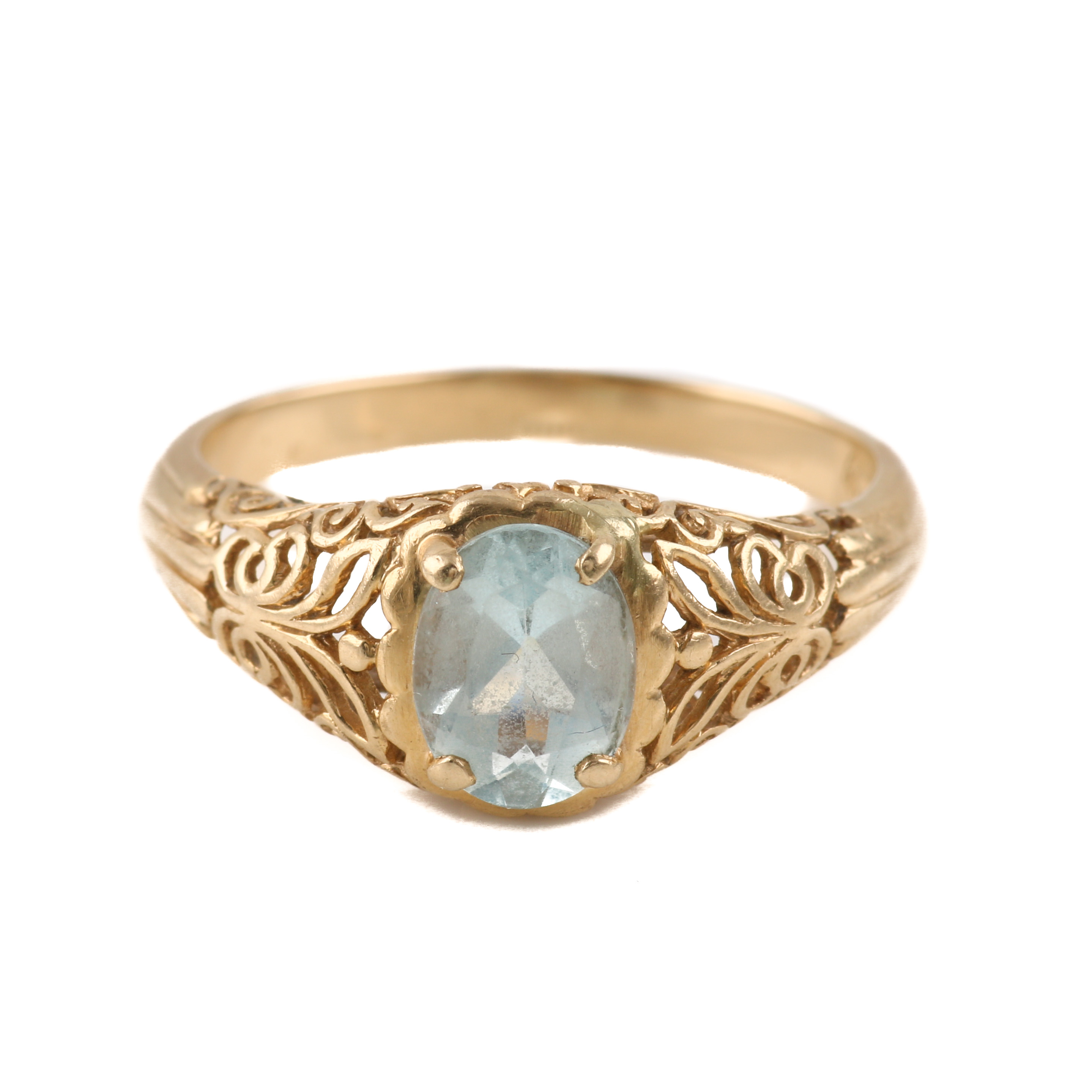 14K Yellow Gold Aquamarine Ring