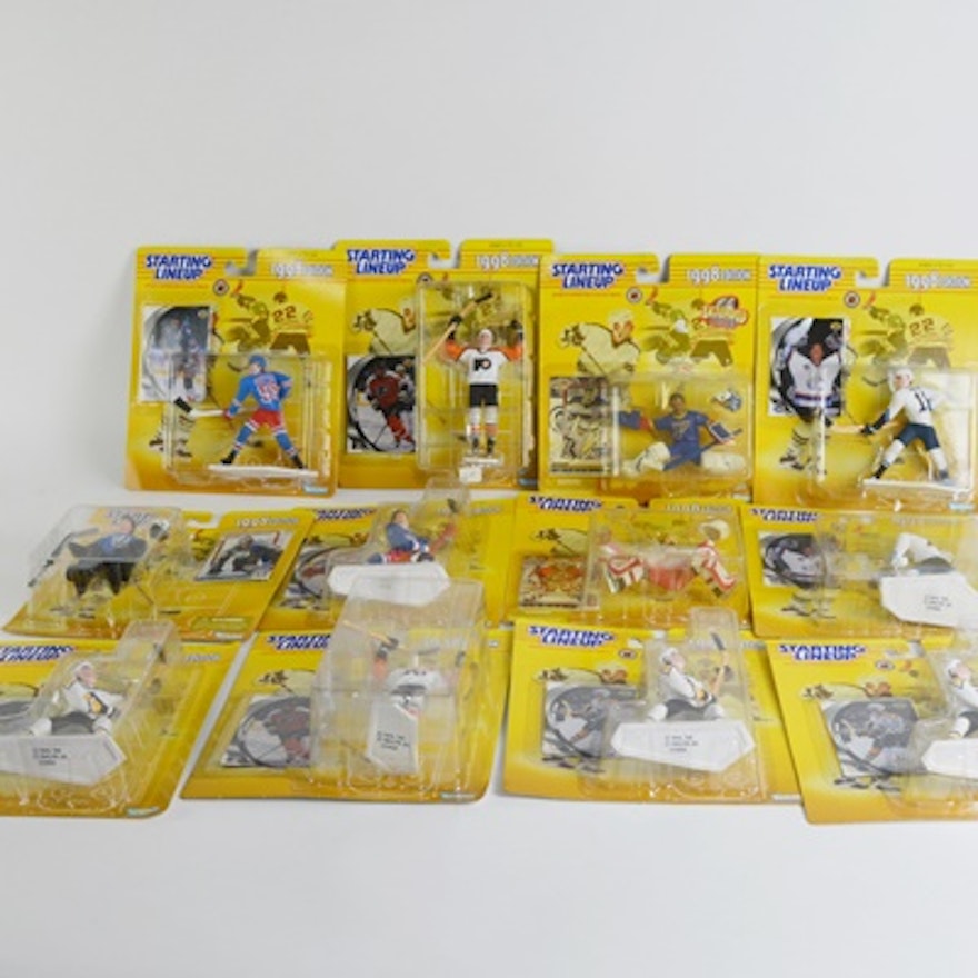 Starting Lineup 1998 Edition Hockey Figures Featuring Wayne Gretsky