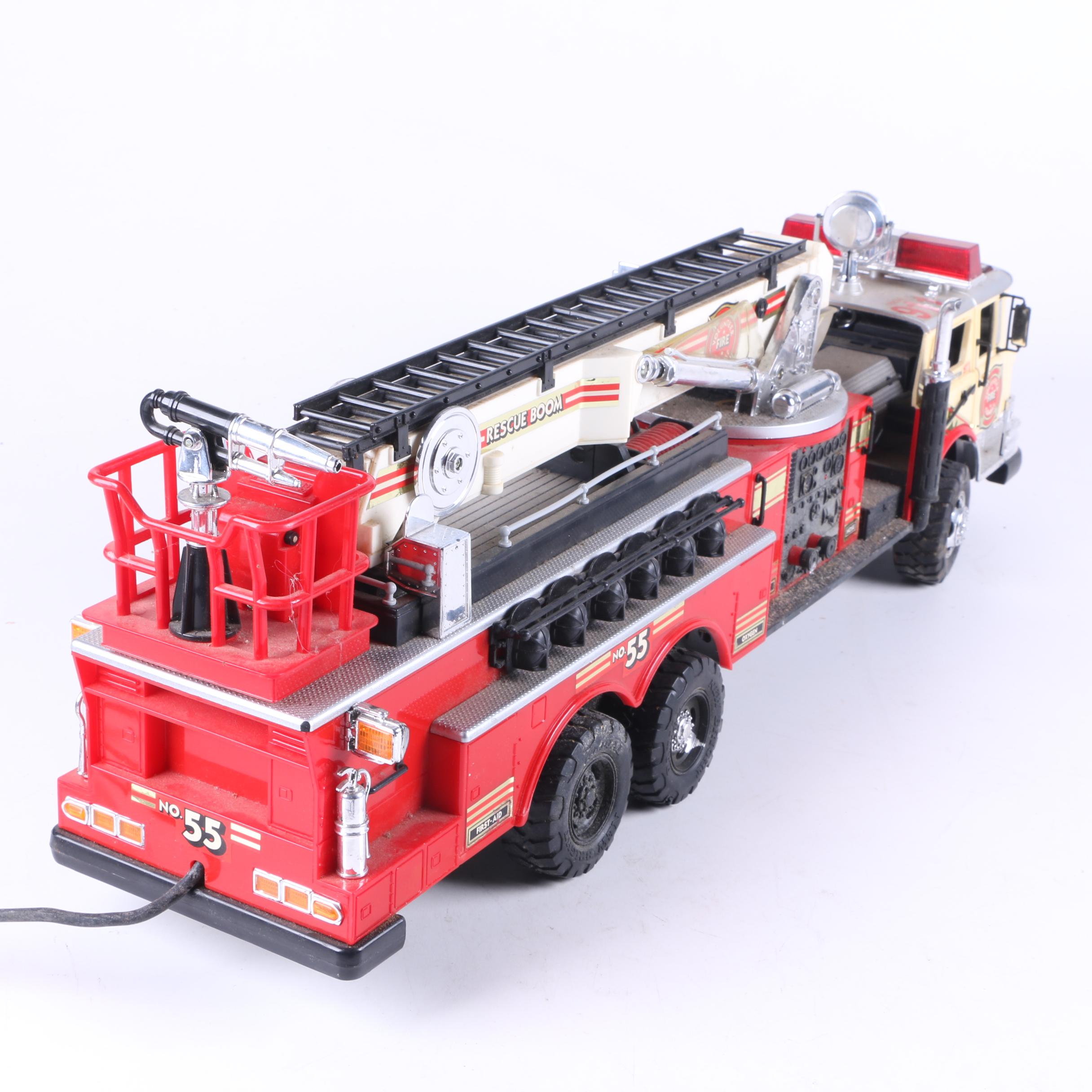 1988 New Bright Remote Control Fire Engine