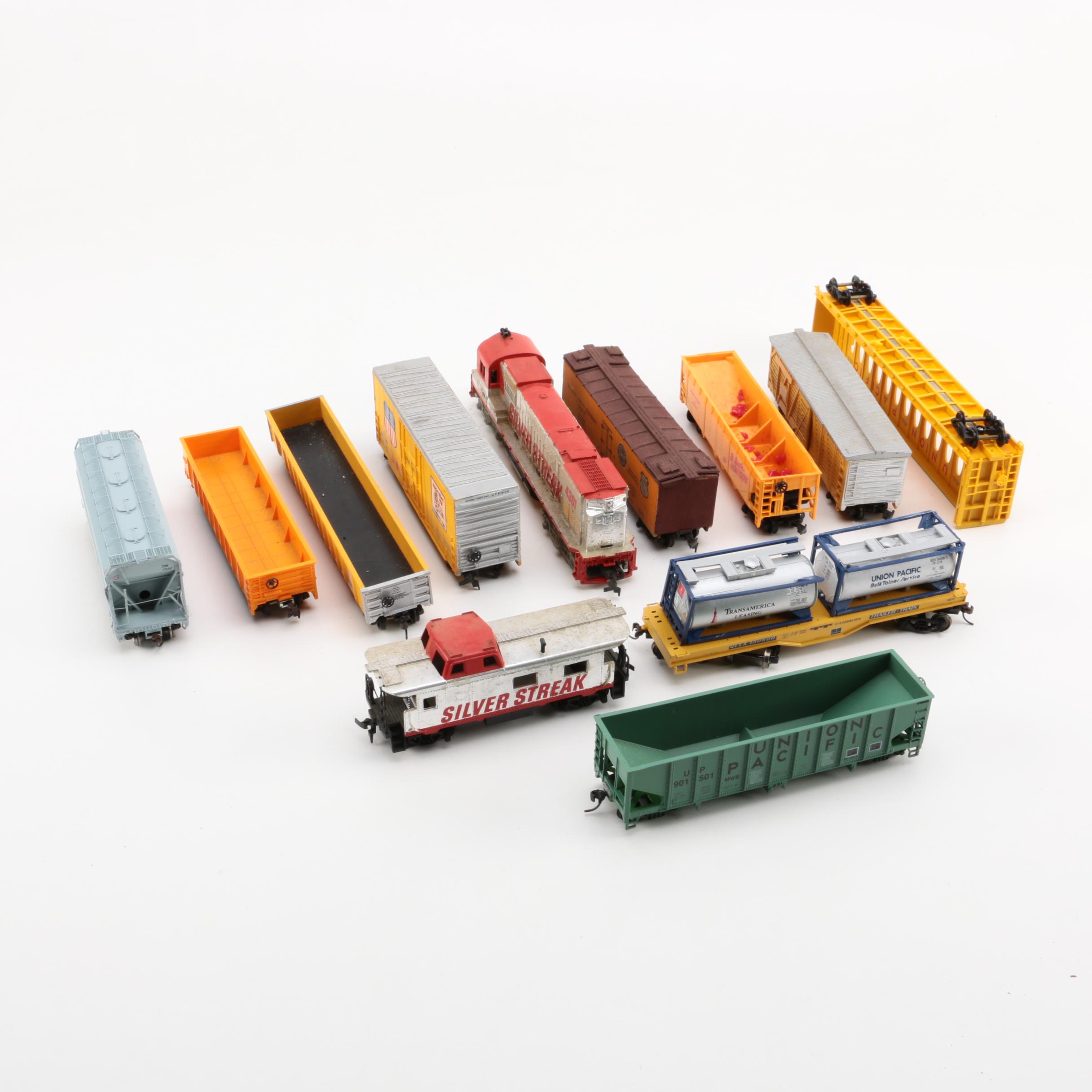 Assorted HO Scale Train Cars Including Tyco