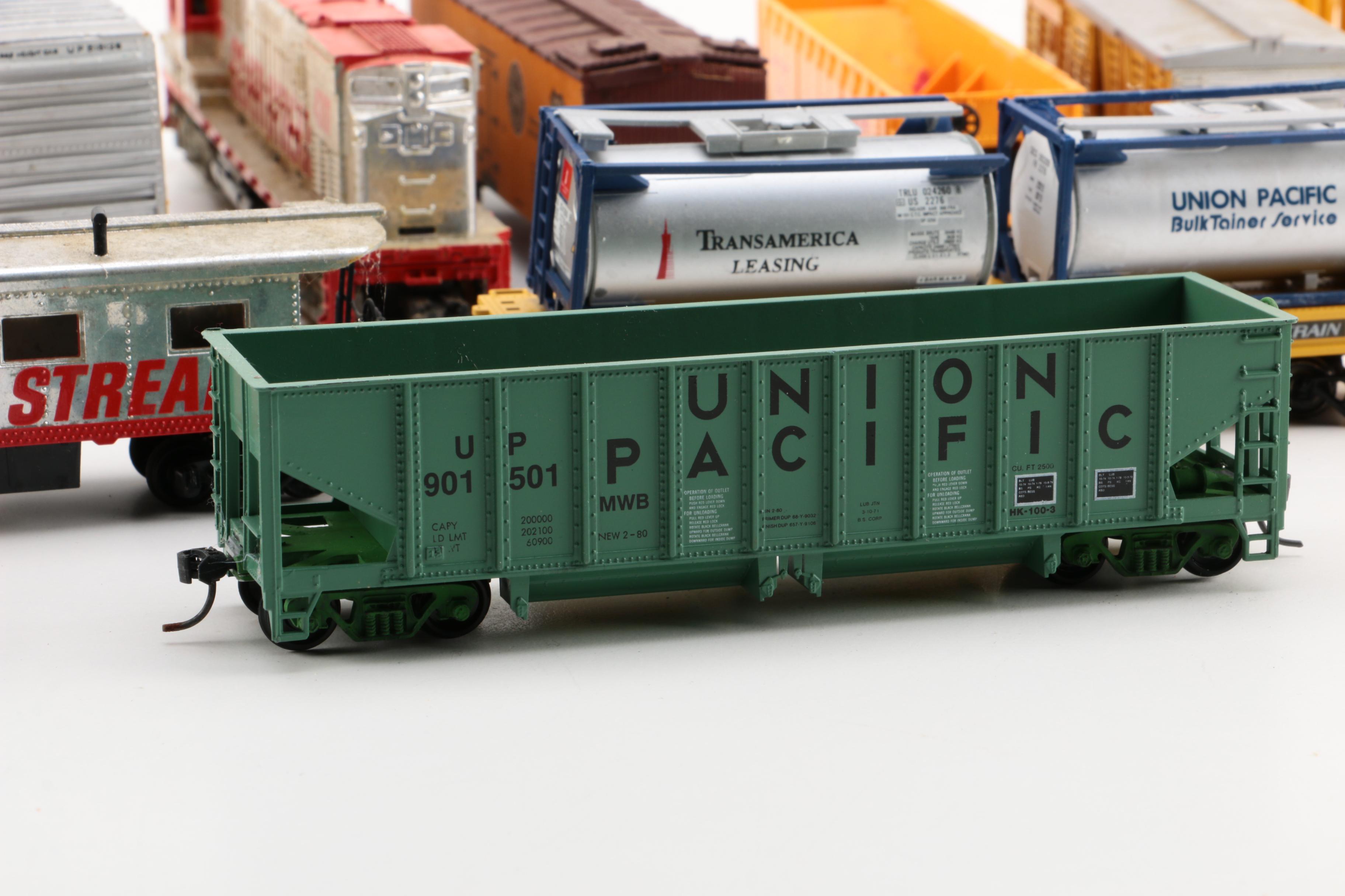 Assorted HO Scale Train Cars Including Tyco