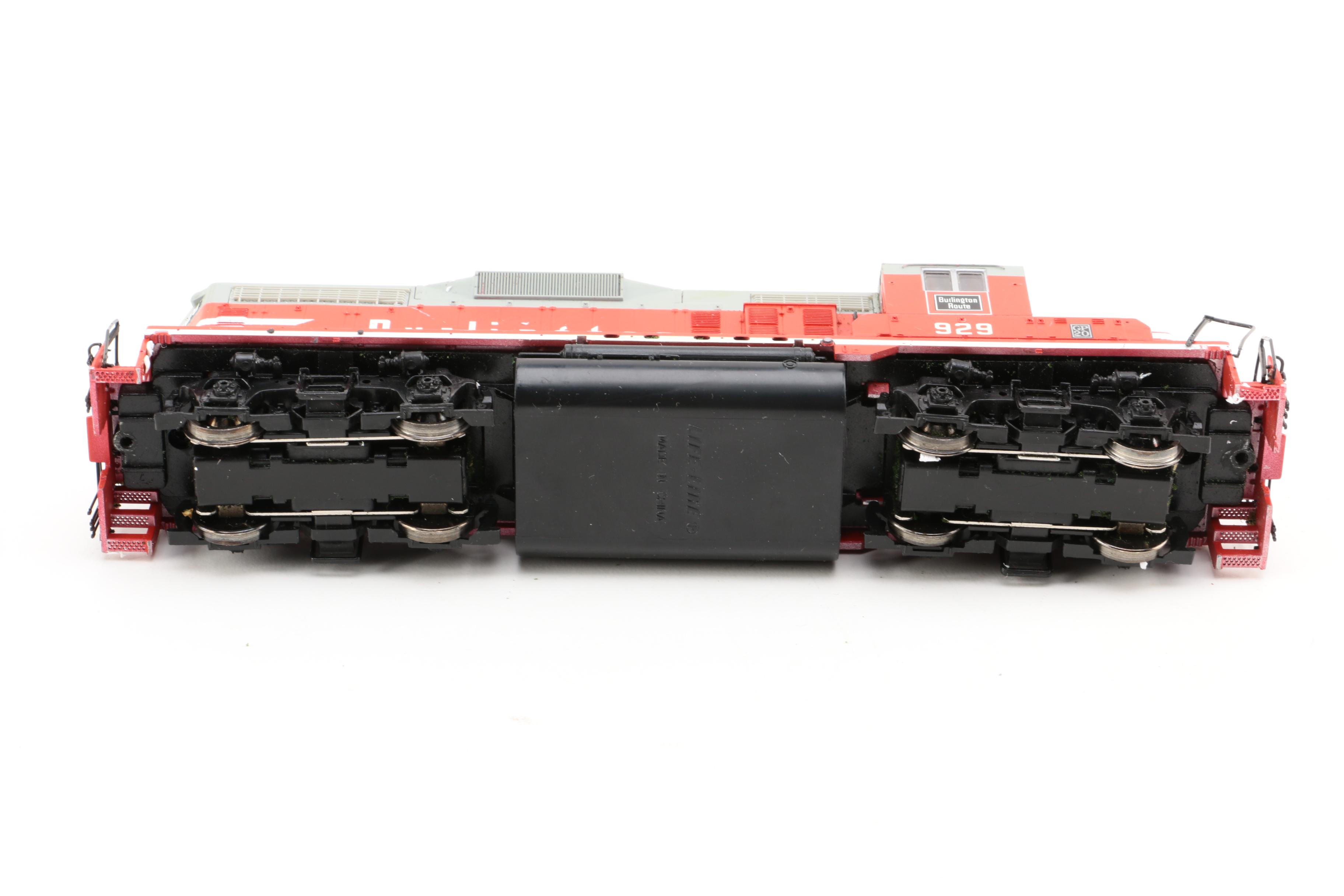 Life-Like Proto 2000 GP20 Burlington Route Locomotive