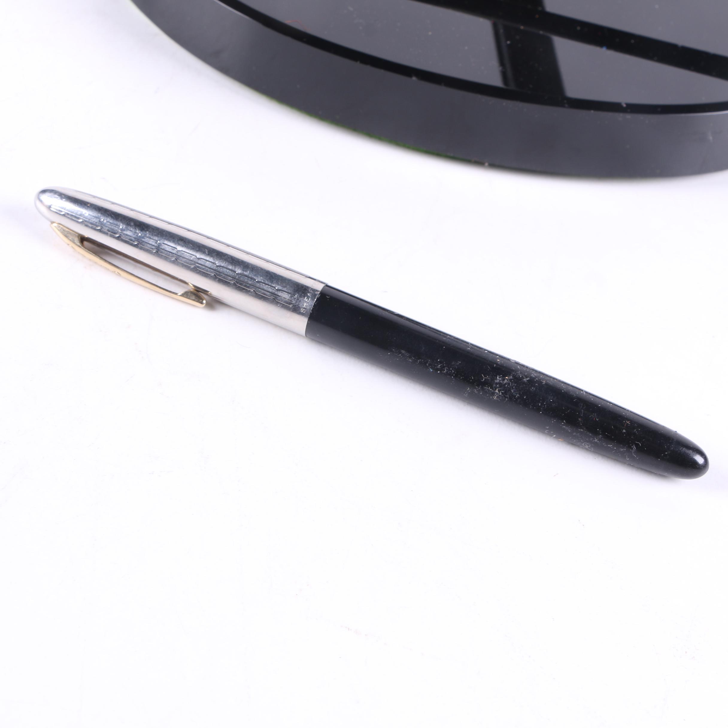 Shaeffer Fountain Pen and Pencil Set with Paper Embossing Stamp
