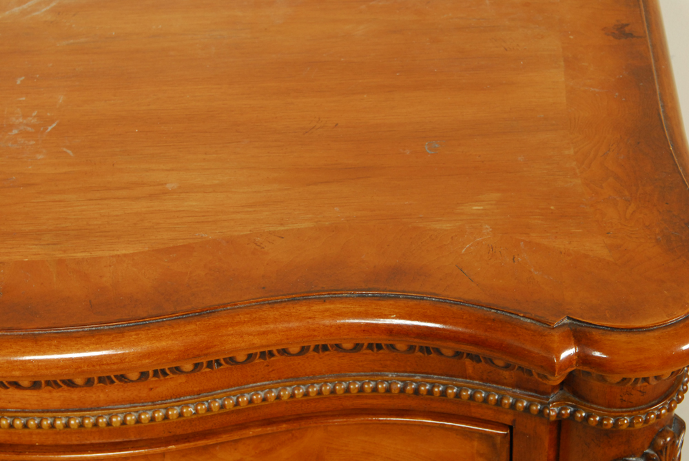 Contemporary Wooden Chest of Drawers