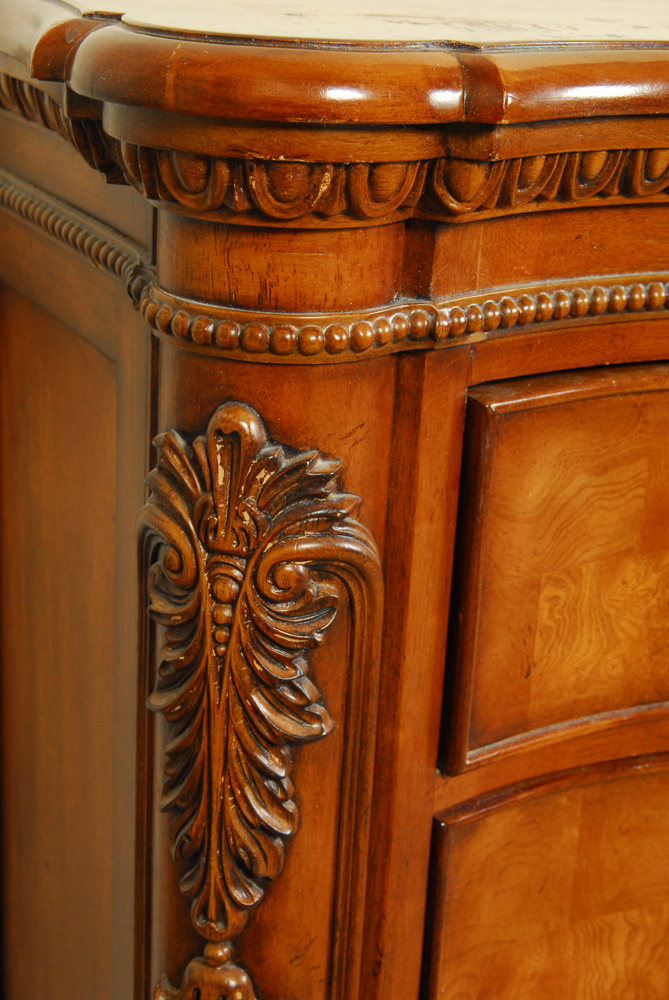 Contemporary Wooden Chest of Drawers