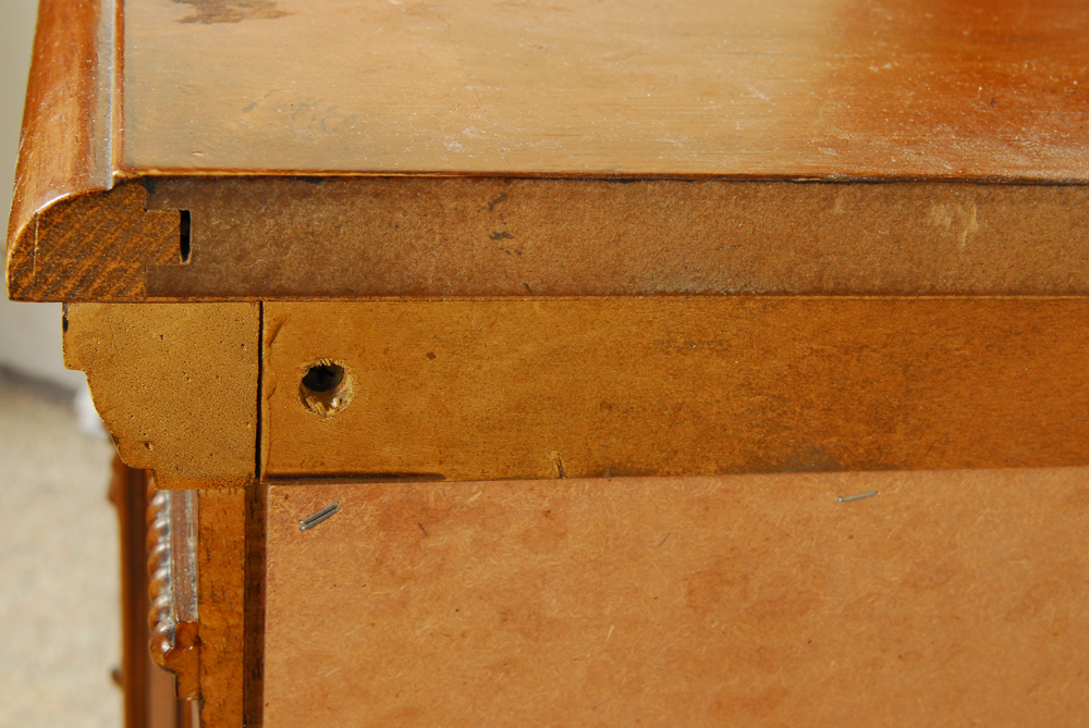 Contemporary Wooden Chest of Drawers