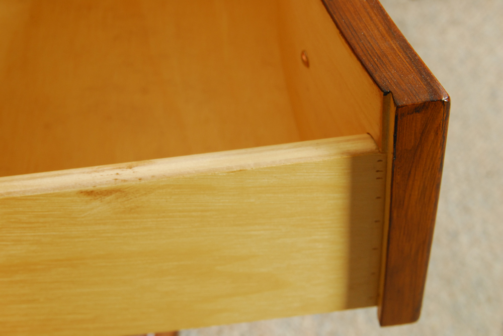 Contemporary Chest of Drawers with Mirror