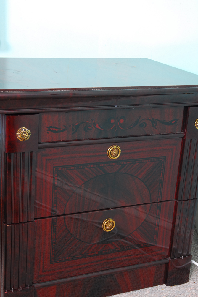Neoclassical Style End Table in Flame Mahogany Veneer