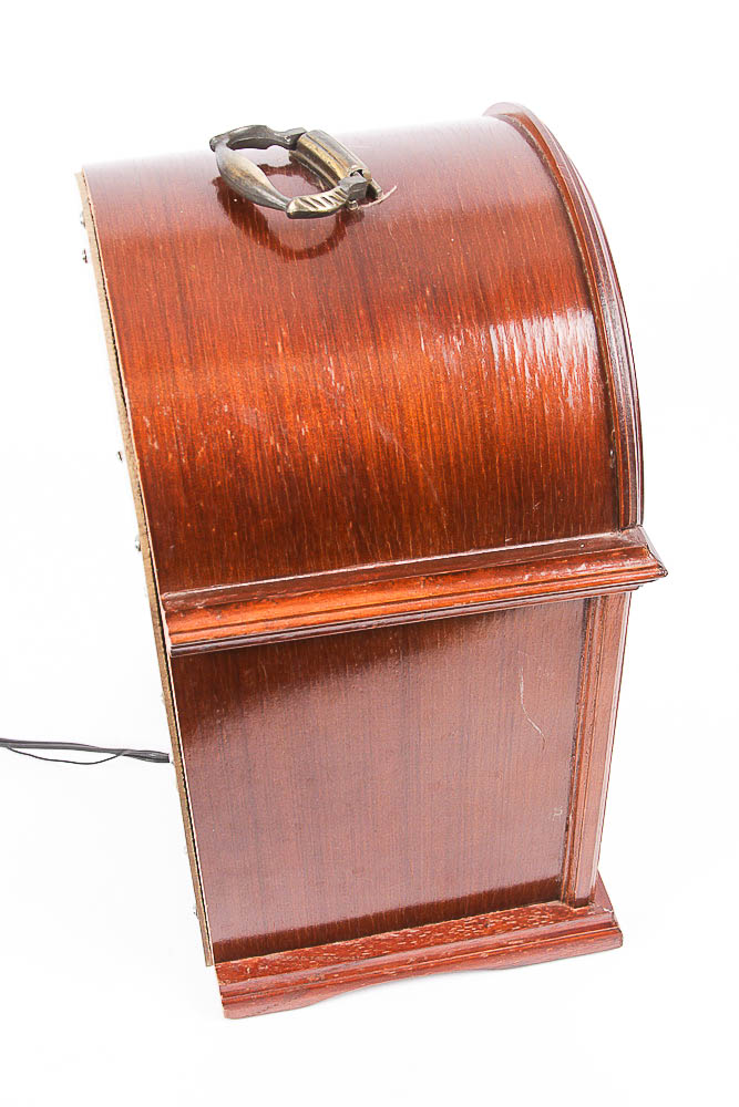 Vintage Style "Classic Collector's Edition" Radio