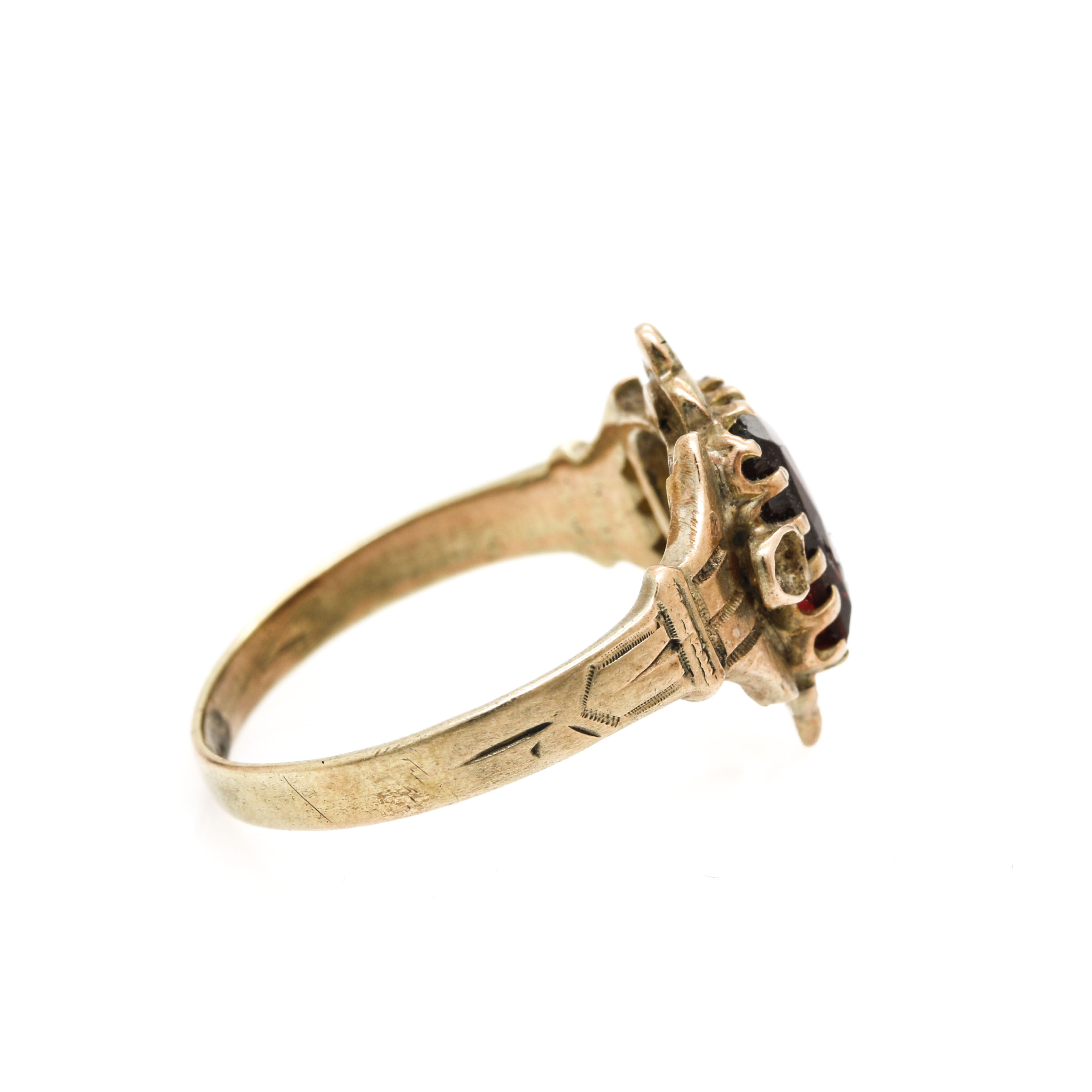 10K Yellow Gold Garnet Ring