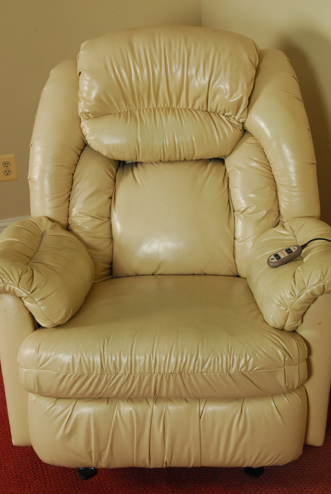 Faux Ivory Leather Stratolounger Recliner