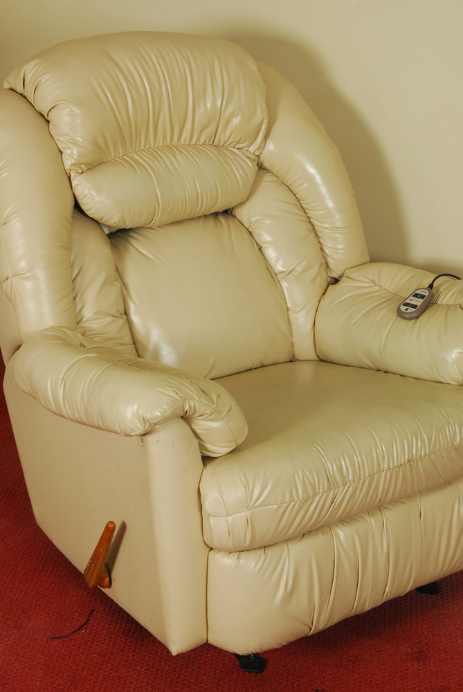 Faux Ivory Leather Stratolounger Recliner