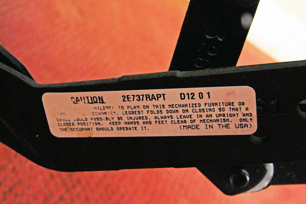 Faux Ivory Leather Stratolounger Recliner