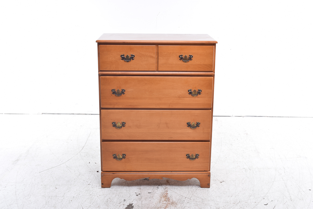 Vintage Maple Dresser from Old Capitol Groupe